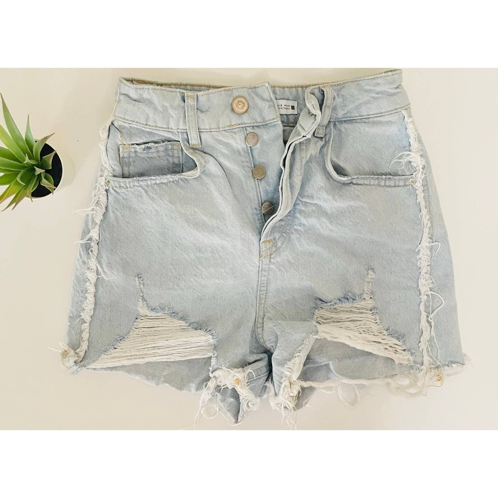 ZARA Sexy Ultra High Waist Super Distressed Cut Off Jean Shorts